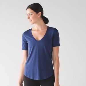lululemon athletica Love Tee III size 2 NWT